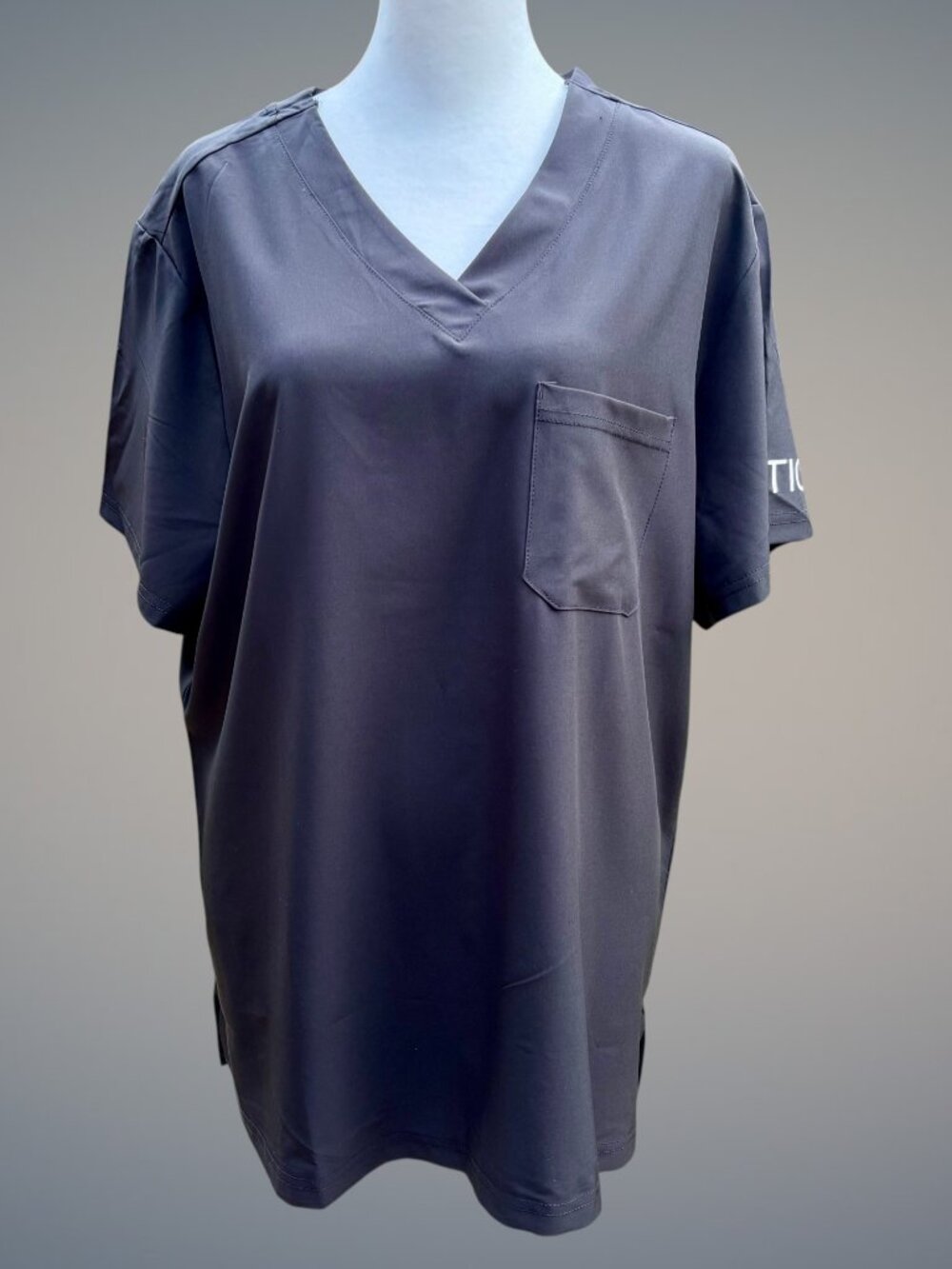 Nautica Women’s Black V-Neck Scrub Top Chest Pocket Medical Professional (Sz XL)